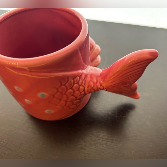 Bergschrund Salmon Mug Seattle 1988. - Picture 6 of 9